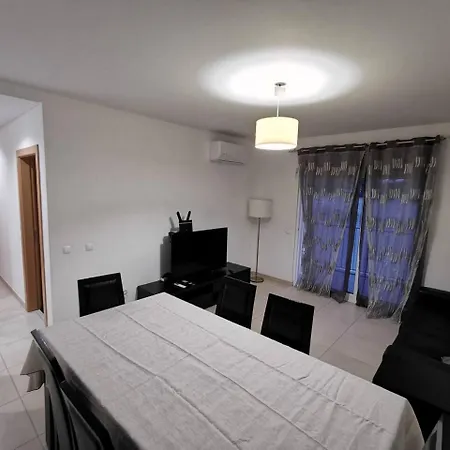 Fantastic 2 Bedroom Near Portimão