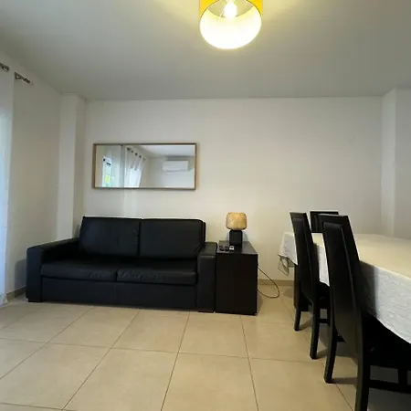 Fantastic 2 Bedroom Near Appartamento *