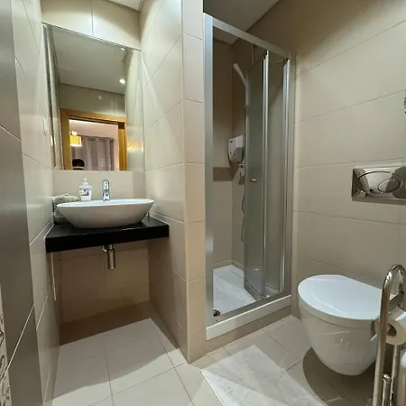 Fantastic 2 Bedroom Near Appartamento Portimão